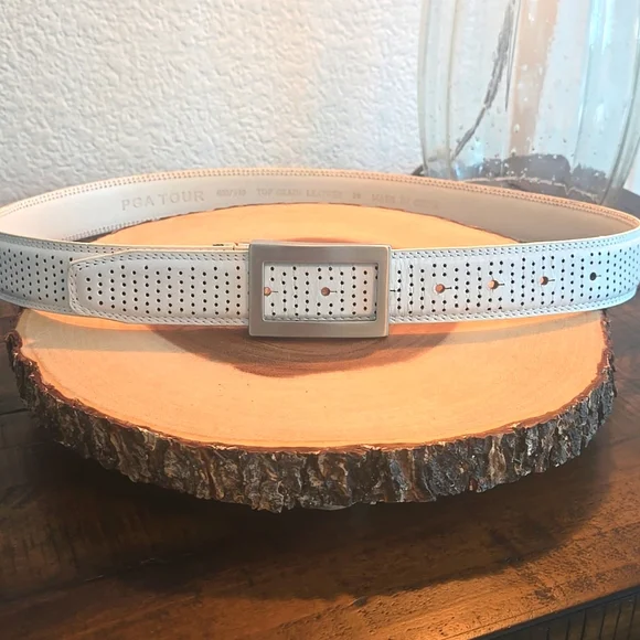 PGA TOUR Mens White Leather Silver Buckle Perforated Adjustable Golf Belt Sz 36 - Picture 1 of 10